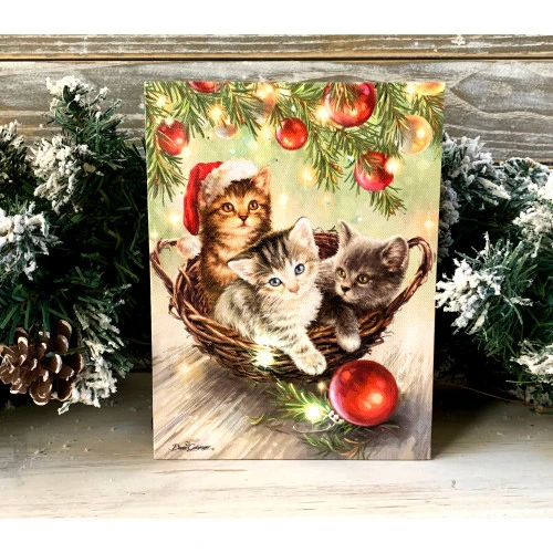 8" Green And Red Christmas Kittens Lighted Tabletop Decor 2 8" Green And Red Christmas Kittens Lighted Tabletop Decor - Image 2