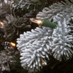 Christmas Central 4’ Pre-Lit Snowy Sheffield Spruce Artificial Christmas Tree, Clear Lights 5 Christmas Central 4’ Pre-Lit Snowy Sheffield Spruce Artificial Christmas Tree, Clear Lights -Christmas Decoration Store dnat pesl3 308 40 3 13762.1631811174