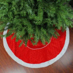 Northlight 48" Red And White Quilted Faux Fur Border Christmas Tree Skirt 5 Northlight 48" Red And White Quilted Faux Fur Border Christmas Tree Skirt -Christmas Decoration Store northlight l85492 2 91091.1588355825